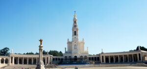 fatima-sanctuary-portugal-f7782ecaab4d1a2ddfe247ffc7962431